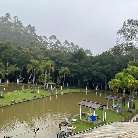 Pesqueiro Restaurante E Pousada Pingo De Ouro Piedade  Luaran gambar